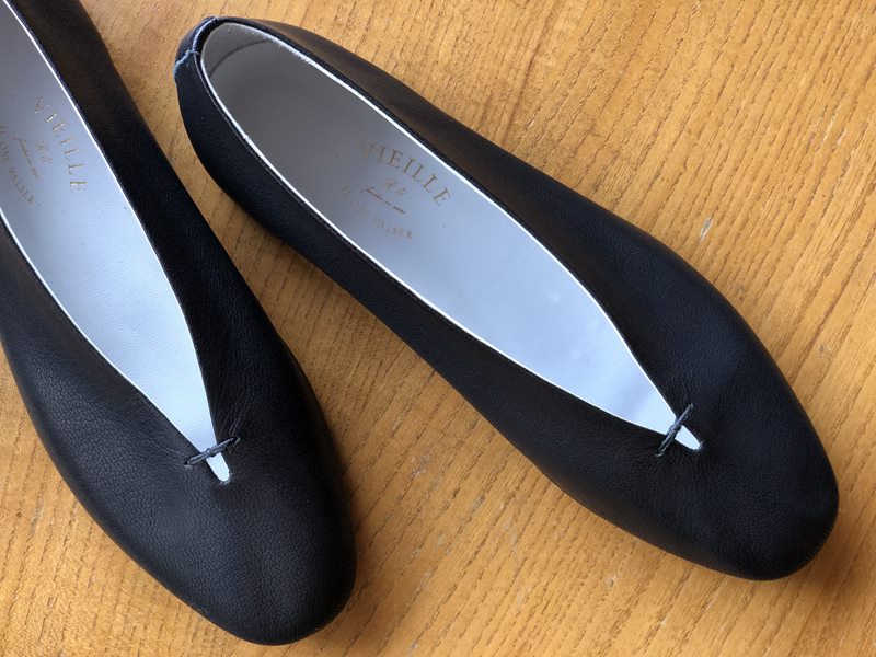 オンラインでは手に入らない「Vieille（ヴィエイユ）」のパンプス