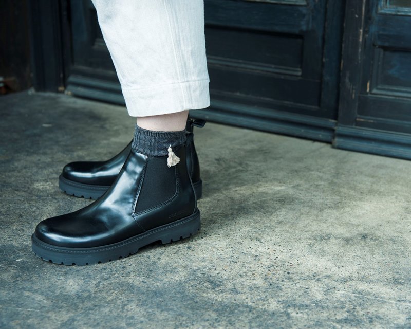 香菜子さん「ビルケンシュトック」のサイドゴアブーツで足元の冬支度