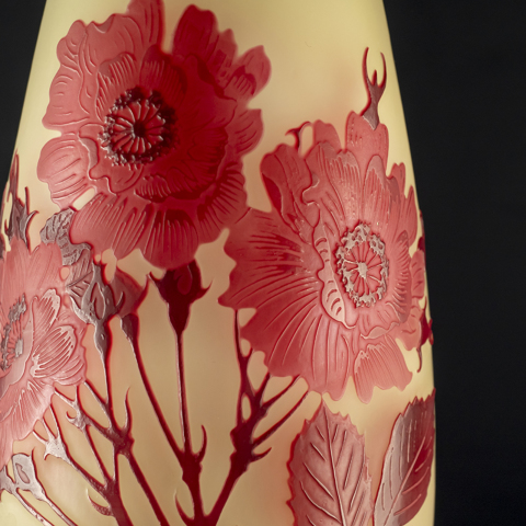 Emile Gallé 薔薇文花器 | 全ての商品 | 黒壁公式オンライン