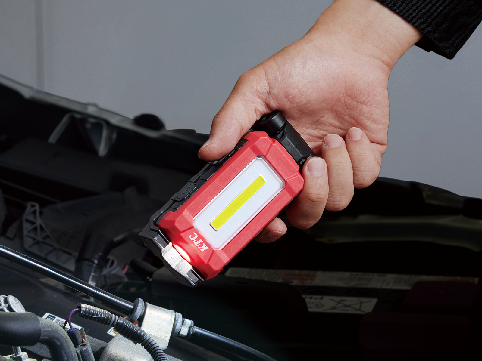 充電式LED折りたたみライト | KTCツールオフィシャルサイト