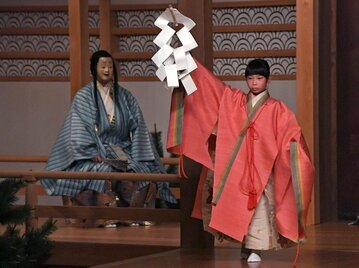 石牟礼道子原作志村ふくみ衣裳監修新作能「沖宮」再び｜THE KYOTO