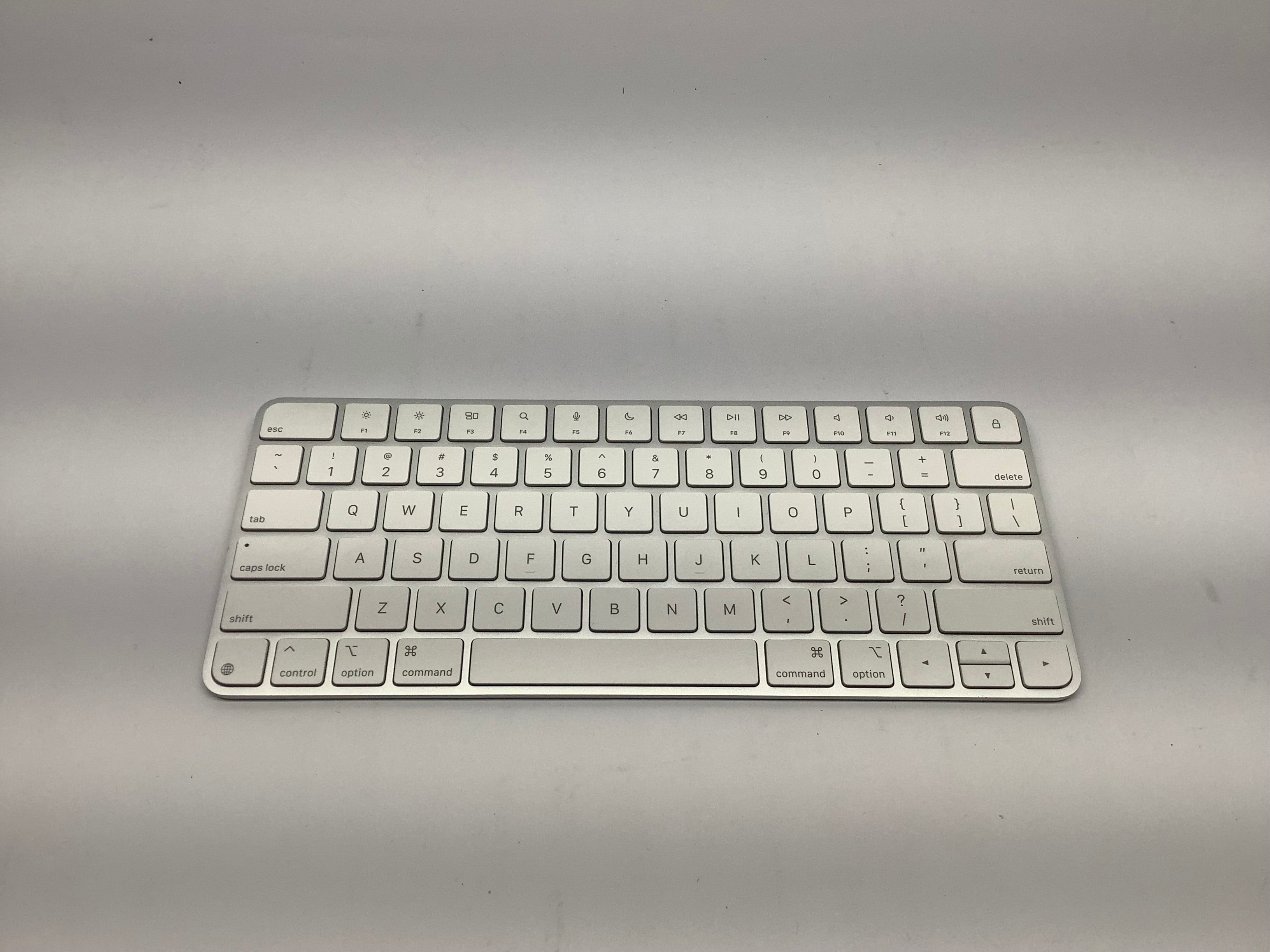 Magic Keyboard 日本語（JIS） MK2A3J/A A2450 Magic Keyboard