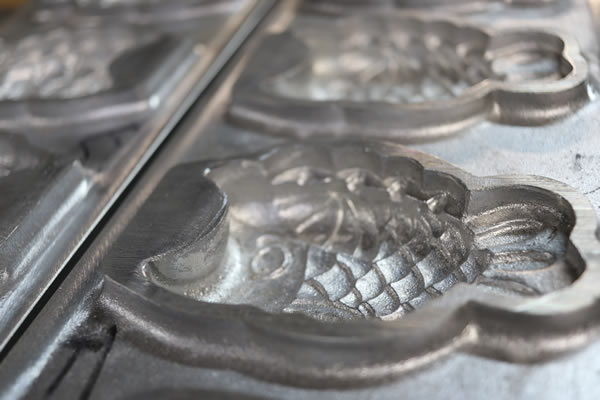 たい焼きパフェ たい焼き器 業務用 – ベビーカステラ機やたい焼き器