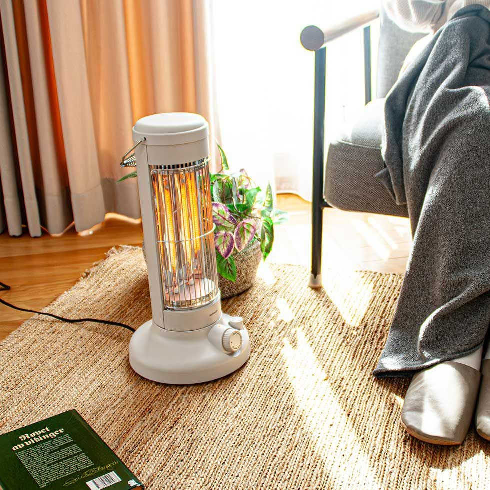 カーボンヒーターレトロデザイン遠赤電気ストーブKKH-0658 | コイズミ