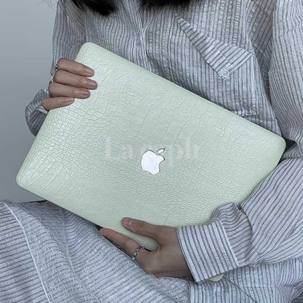 グリーンクロコダイルマックブックケース（緑）PC本体の汚れ防止に！