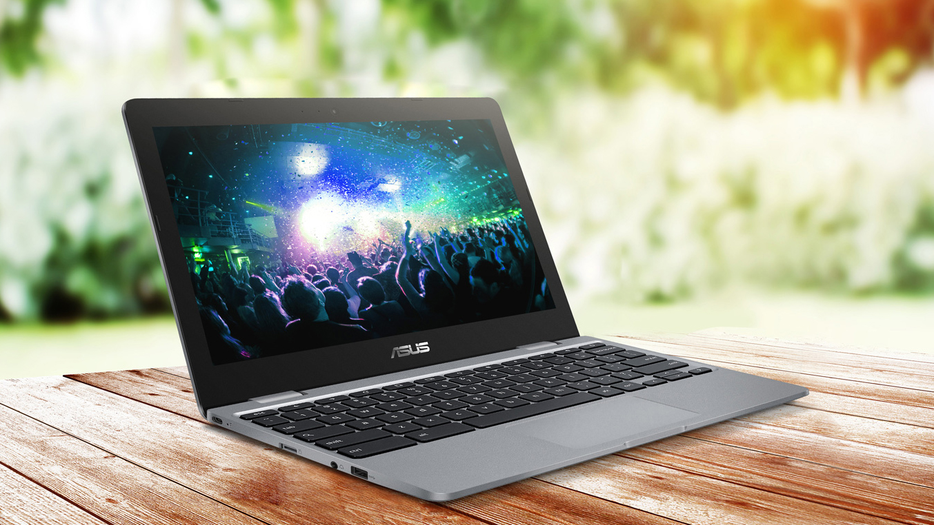 ASUS Chromebook C223 review - uninspiring device with old hardware
