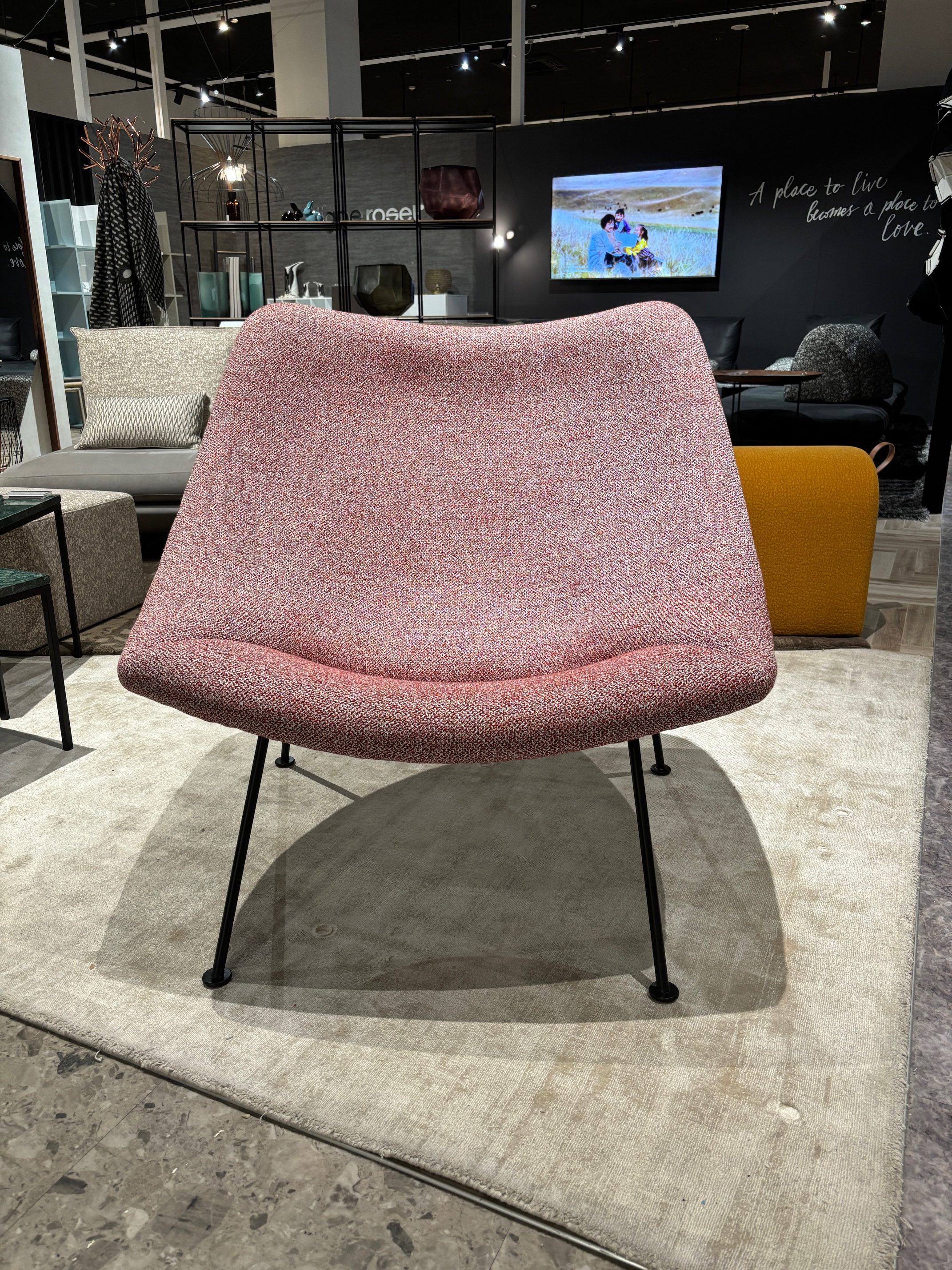 ligne roset（リーン・ロゼ）”ROSETOyster CM137″ | LAPIAS万代家具