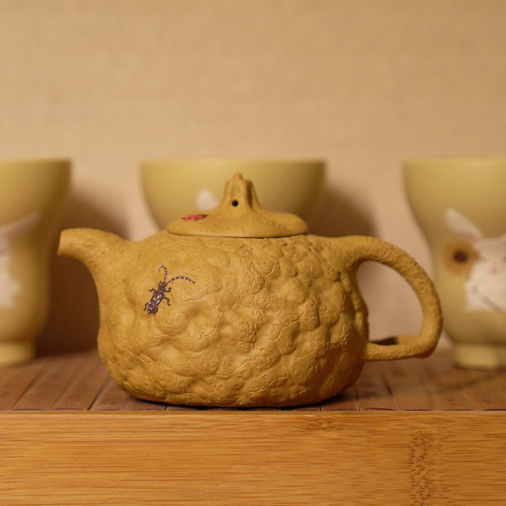 宜兴泥绘紫砂壶 树皮纹壶[ZS24] – LAPSANGSTORE