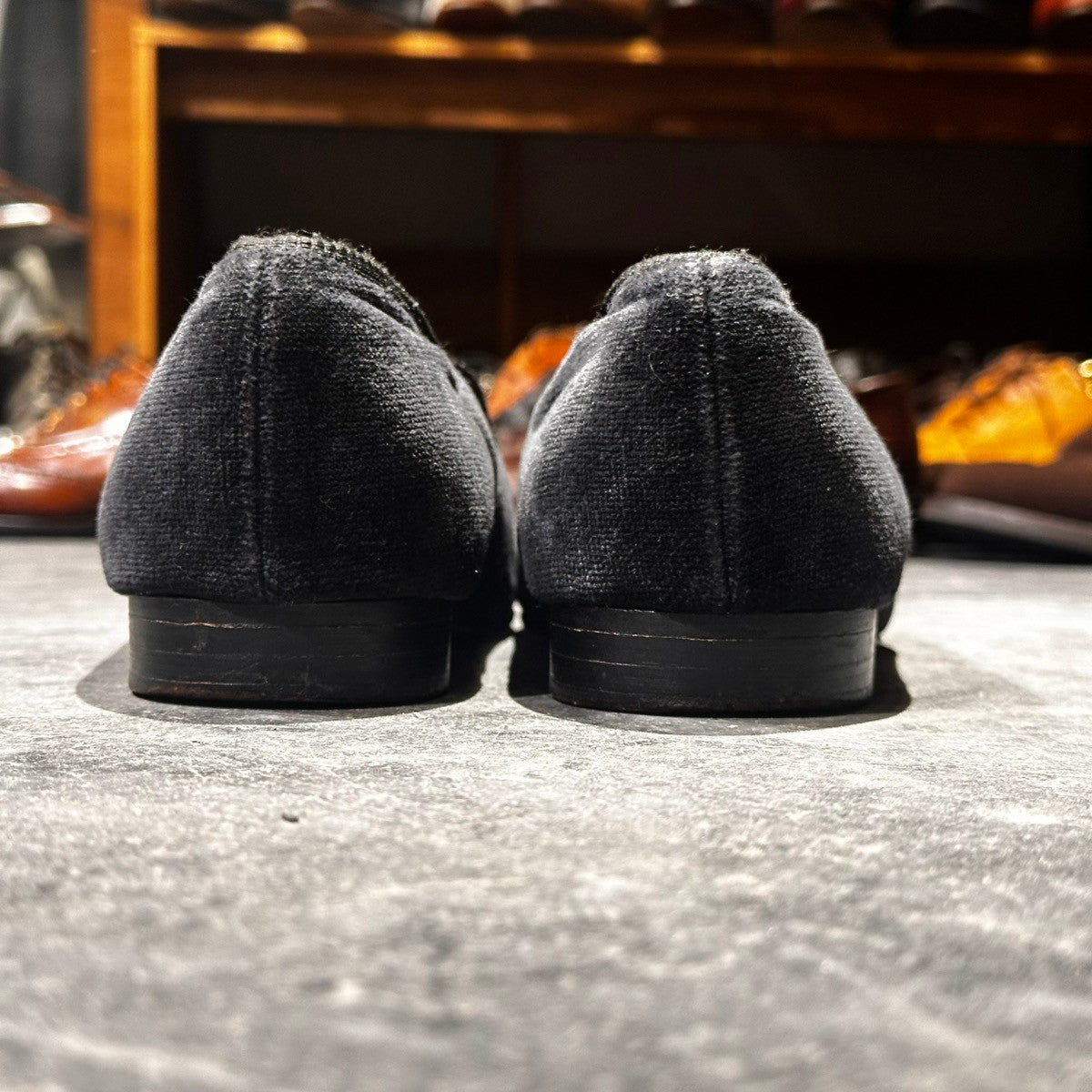 希少【Tricker's】トリッカーズ チャーチル スリッポン ベロア 刺繍