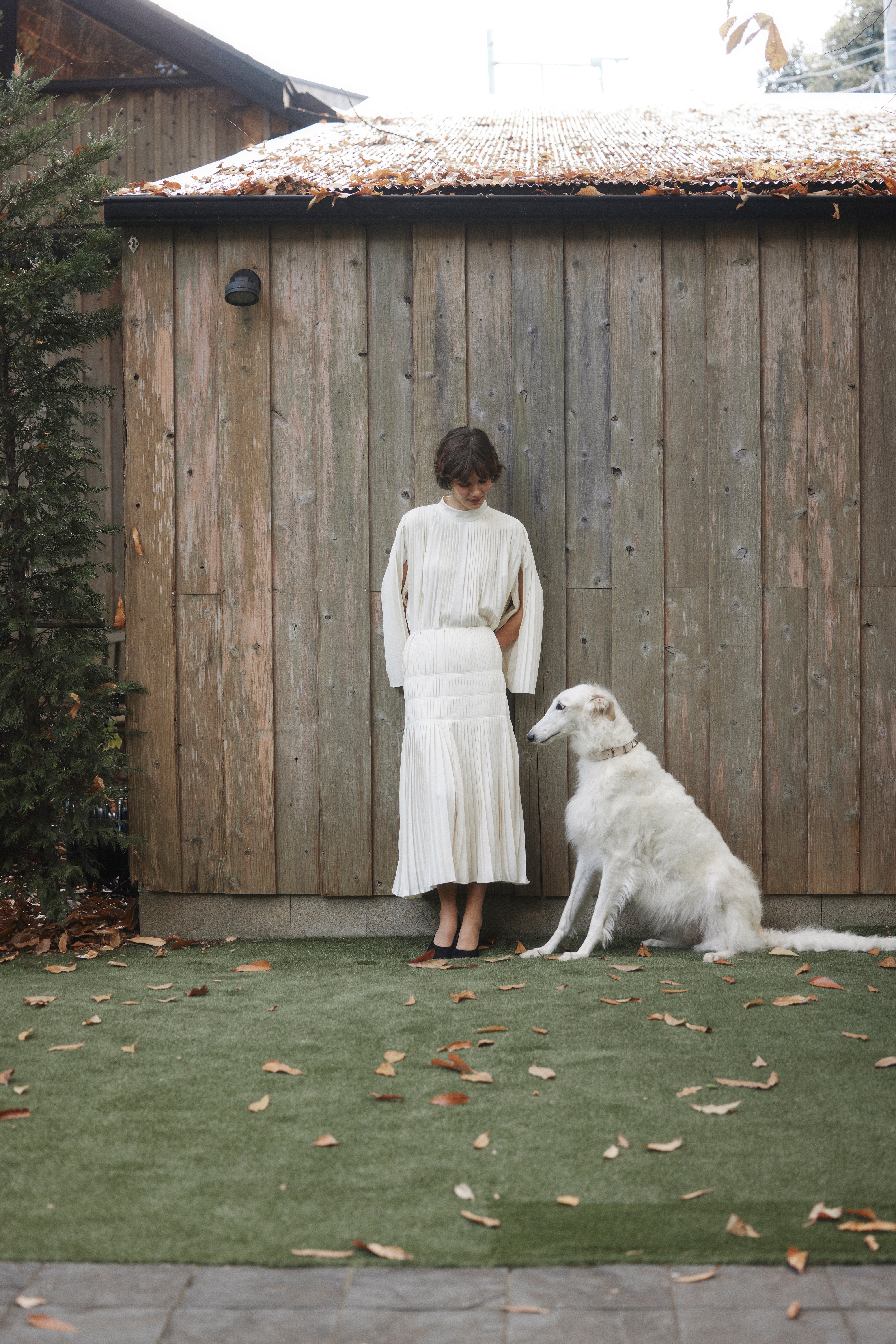 Powder Satin Pleats Cape Blouse – L'AUBE BLANC