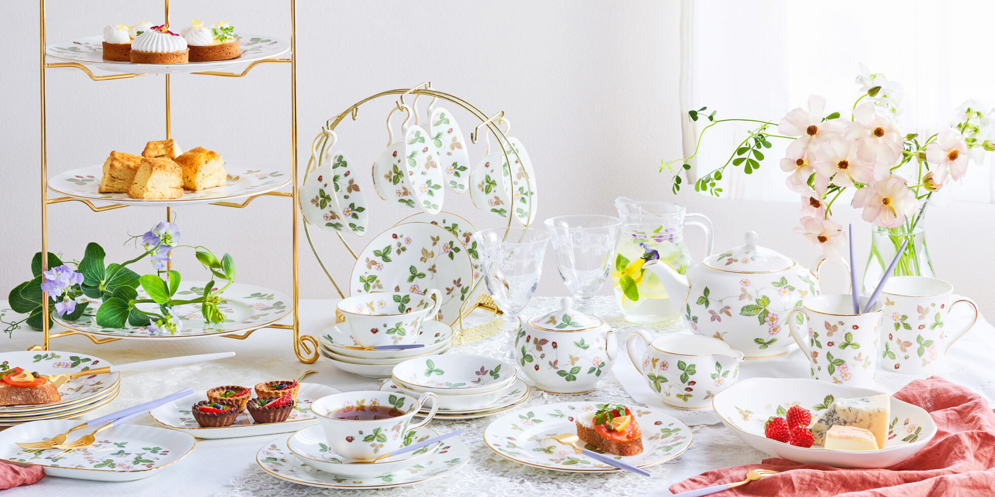 ウェッジウッド（Wedgwood） ジャスパー 雛ドールプレート 18.5cm