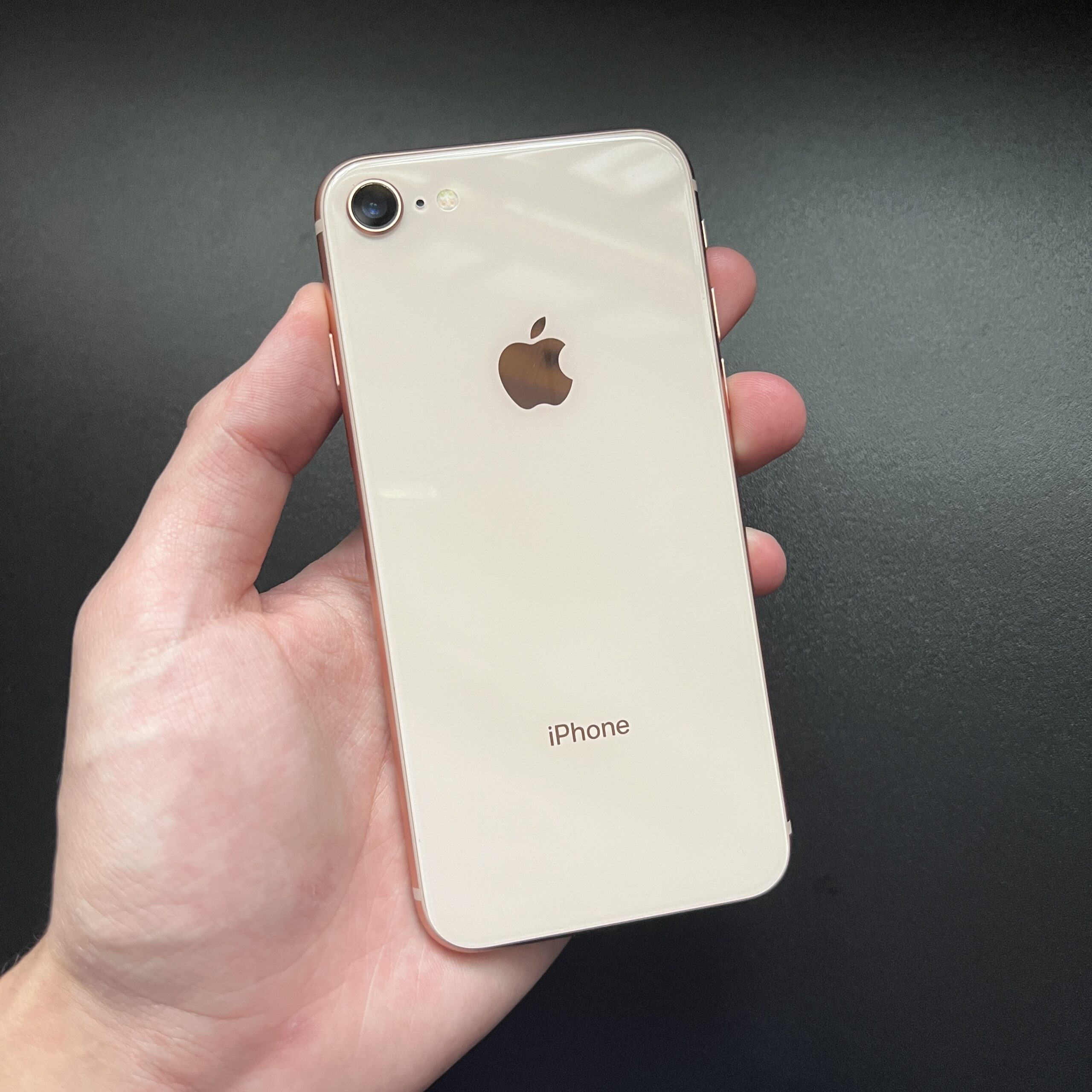 iPhone 8 64GB ROSE GOLD (seminovo) – LS