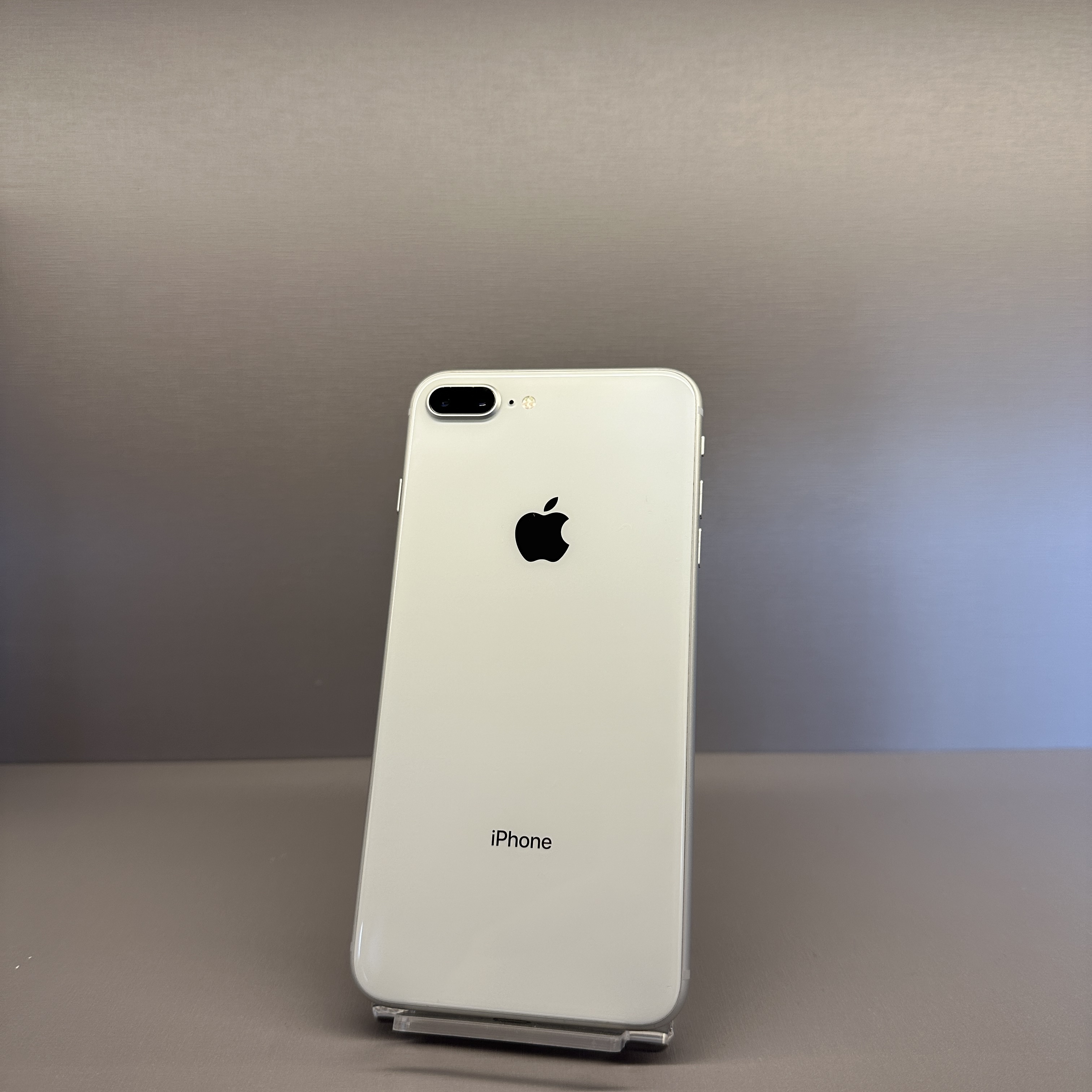 iPhone 8 Plus 256GB SILVER (seminovo) – LS