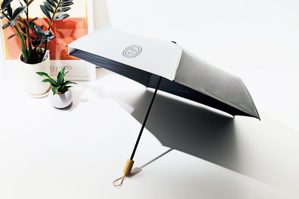 リンネル2025年8月号】 おしゃれな晴雨兼用傘が雑誌付録で登場！ 2300