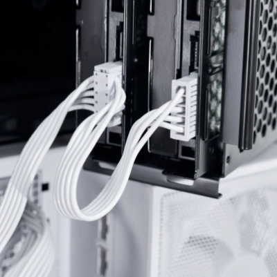 EDGE - LIAN LI は PC ケースの大手プロバイダーです | コンピューター