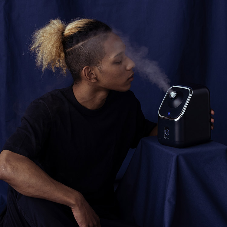 ハイブリッドフェイシャルスチーマー EVH-FC04 | EVOOCH(エボーク)