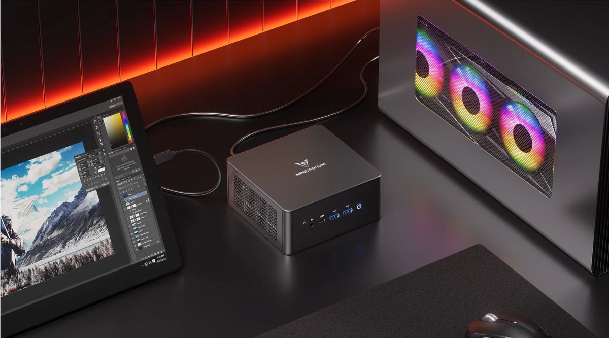 MINISFORUM UM890 Pro mini PC with Ryzen 9 8945HS launches globally