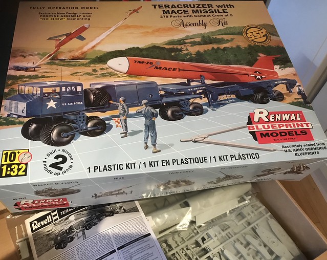 Revell/Renwal Blueprint Models 1/32 Teracruzer with Mace Missile