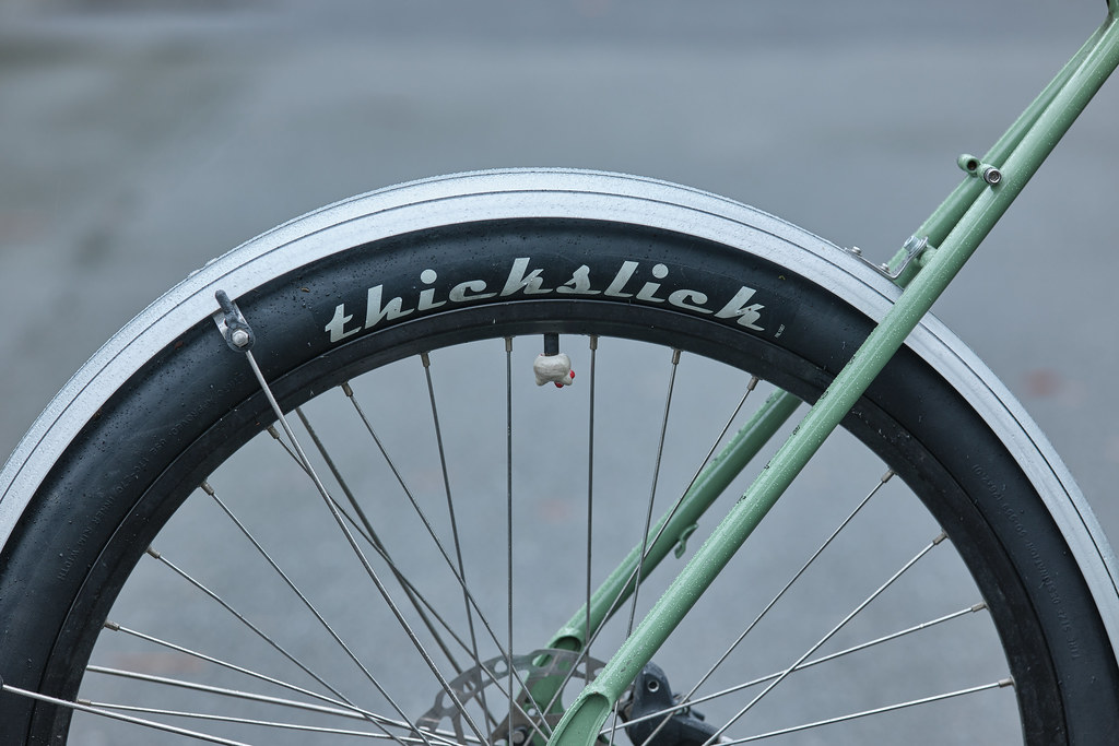 Issue's *SURLY* disc trucker / BUILT BY BLUE LUG - CUSTOMER'S BIKE