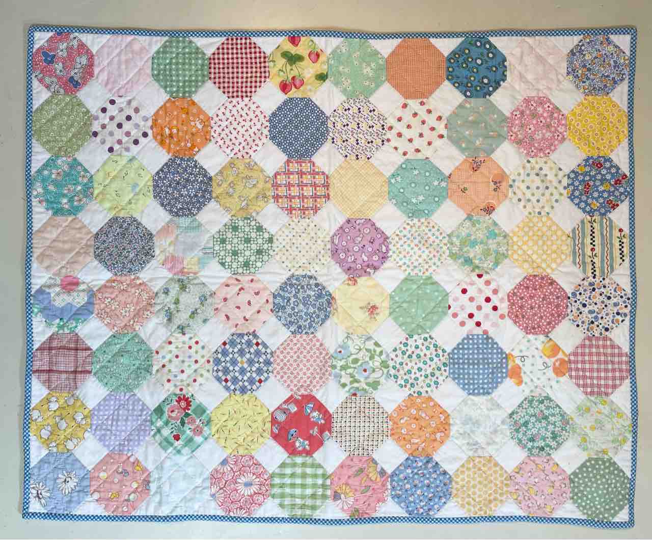 オクタゴンのミニキルト : パッチワークを始めましょう