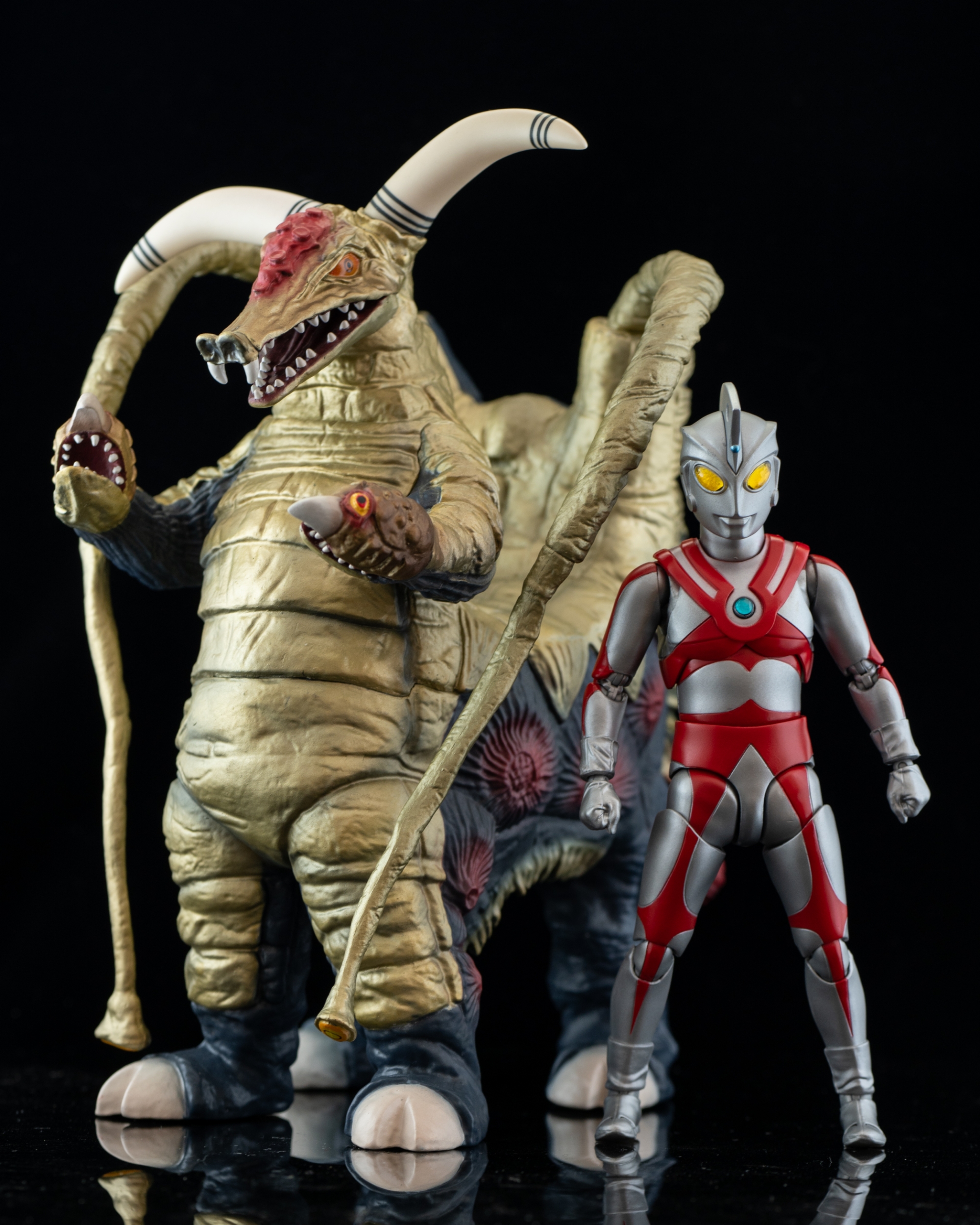 レビュー】ウルトラ大怪獣シリーズ5000EX ソフビ ブロッケン : 関節