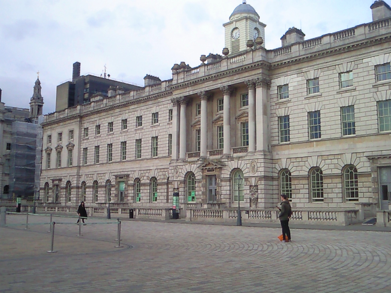 ﾊﾛｰｷﾃｨがﾛﾝﾄﾞﾝに!(Hello Kitty at Somerset House!?） : ﾛﾝﾄﾞﾝ(穴場