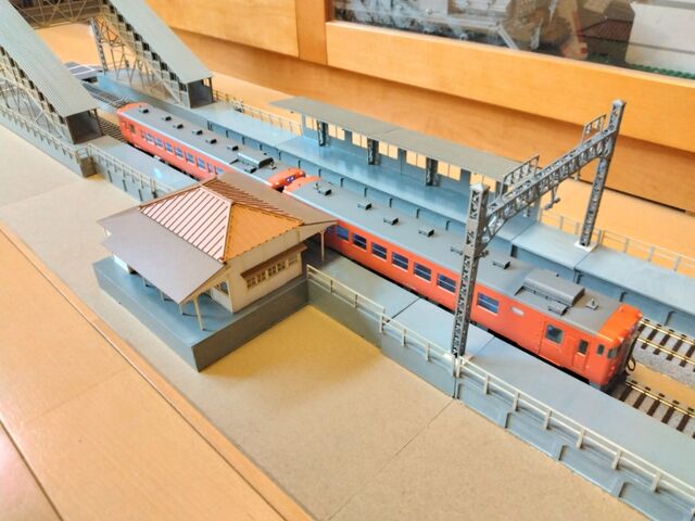16番(HOゲージ)駅ホームジオラマを考える その4 : クローゼットの中の