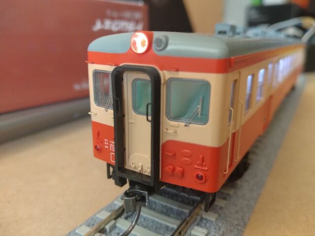 トラムウェイ HOゲージ キハ20-200 動力無しを動力有りに