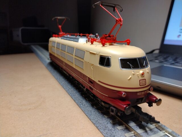 FLEISCHMANN HO DB BR103 ドイツ鉄道 103型電気機関車 : クローゼット