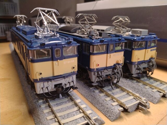 HOゲージ EF64 0番台と1000番台 : クローゼットの中の鉄道模型