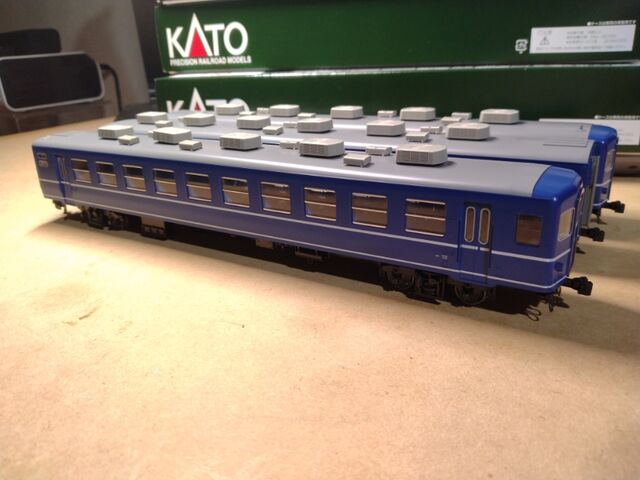 KATO HO 12系客車 : クローゼットの中の鉄道模型