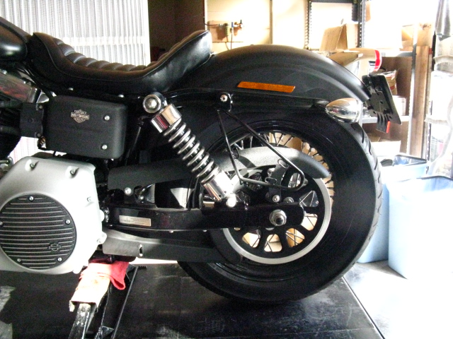 2009年式ダイナストリートボブ リアローダウン!! : HarleyDavidson