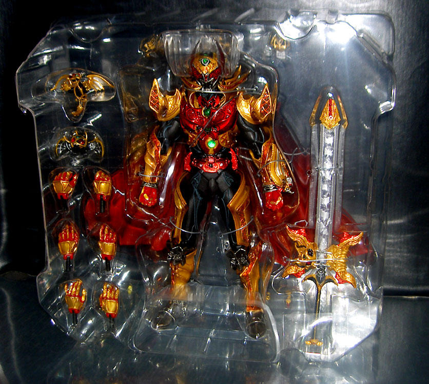 S.I.C. 仮面ライダーキバ エンペラーフォーム : ライダー戦闘数値比較改