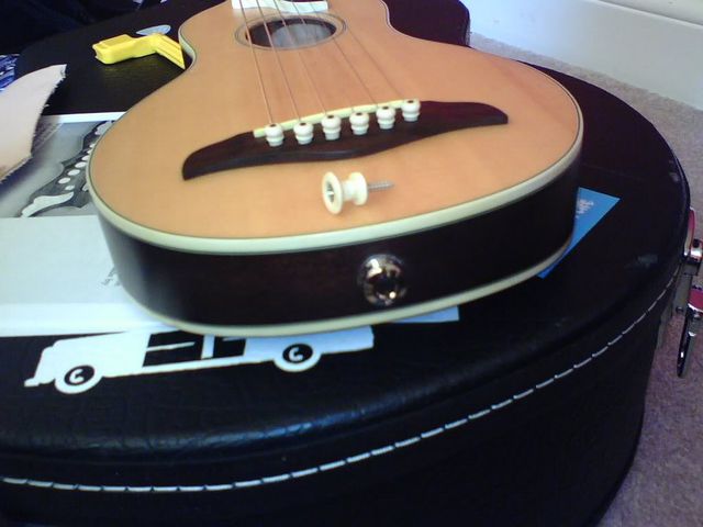 こんなトラベルギターが欲しかった！欲しいなぁ : 鈴木宏治のブログ