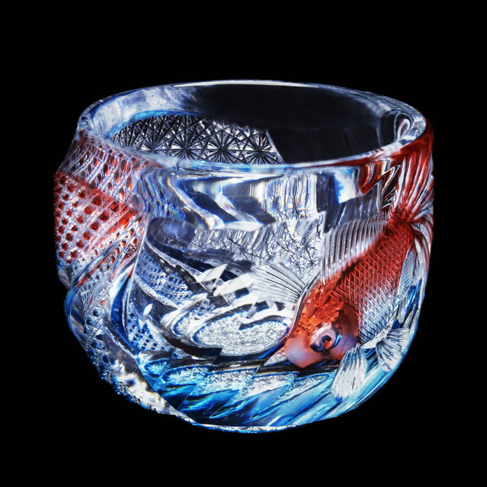 逸品】但野硝子加工所の但野英芳氏が製作する金魚の江戸切子が美し