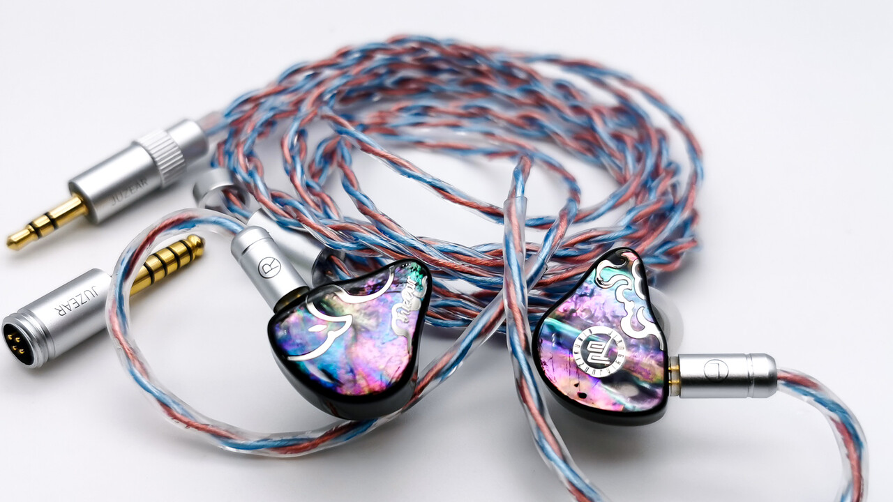 JUZEAR x Z Reviews Defiant (鳴神)」 カラフルで魅力的な外観に