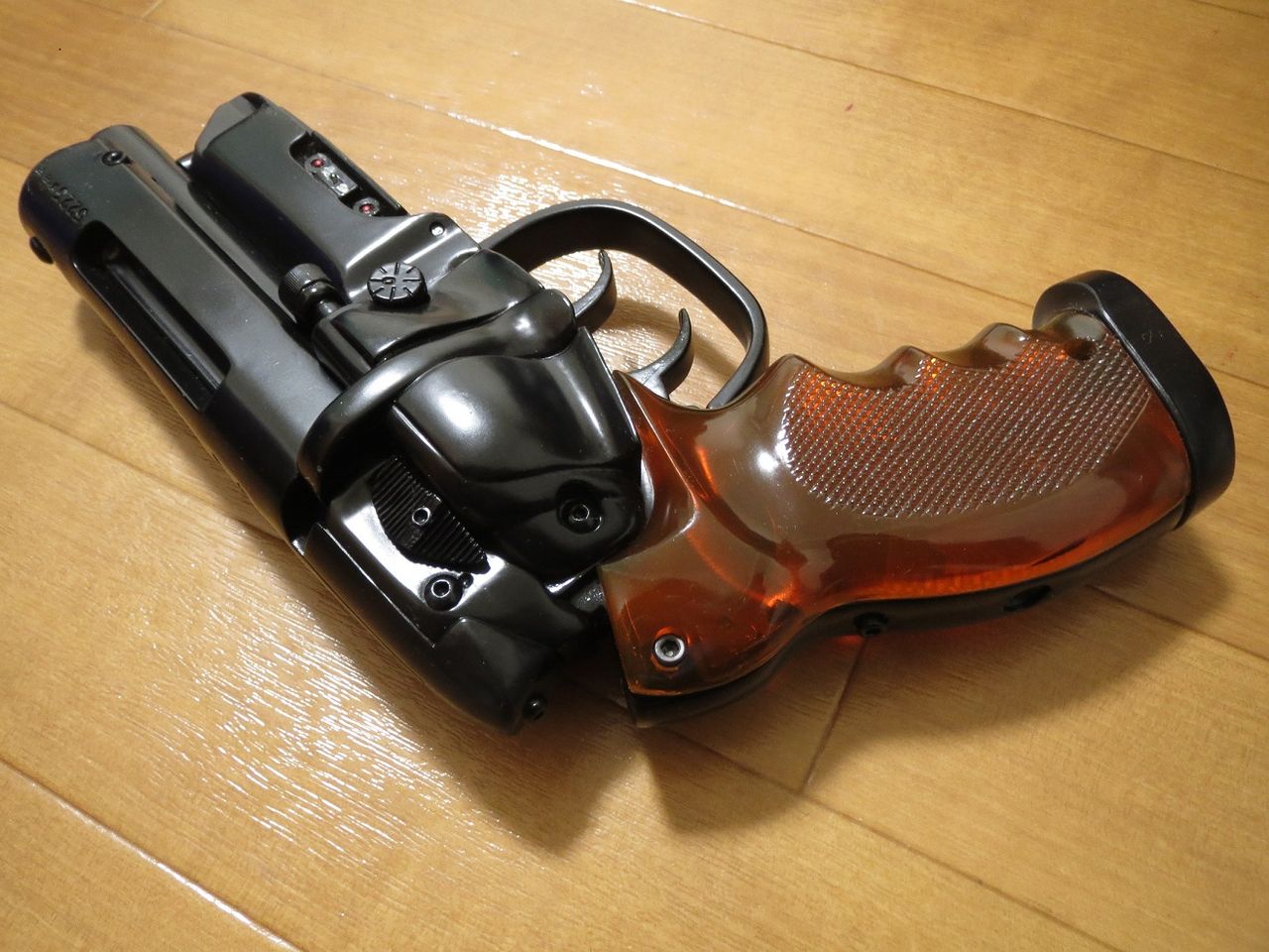 おすすめ！1万円前半の ブレードランナー デッカードブラスター