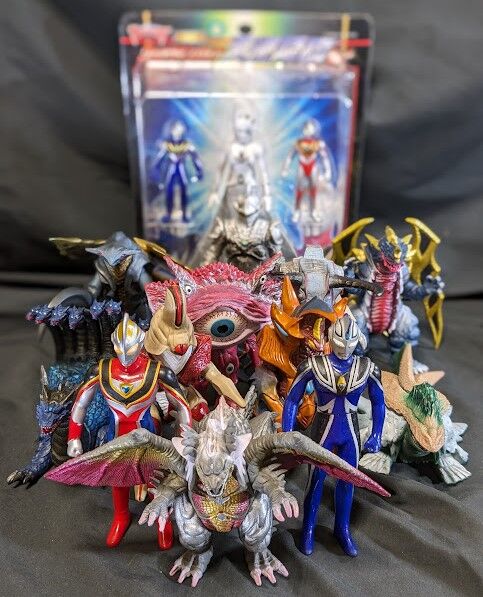 ウルトラマンガイア天使降臨セット＆登場怪獣（バンダイ）ソフビ
