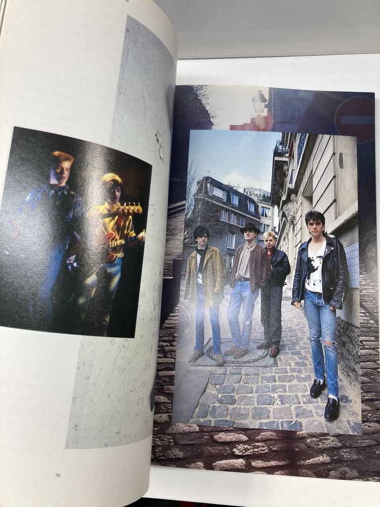 12/30(月) 新着中古書籍情報 THE SMITHS、MORRISSEYの書籍が入荷