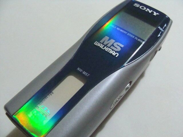 実質ソニー初のメモリーウォークマン NW-MS7 : さくの家電のーと