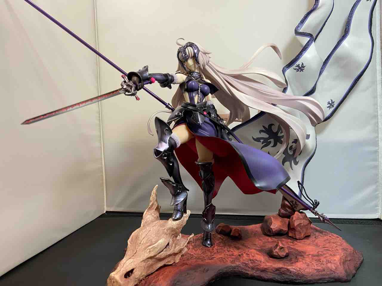 ジャンヌ・ダルク オルタ 昏き焔を纏いし竜の魔女 1/7 リコルヌ の写真