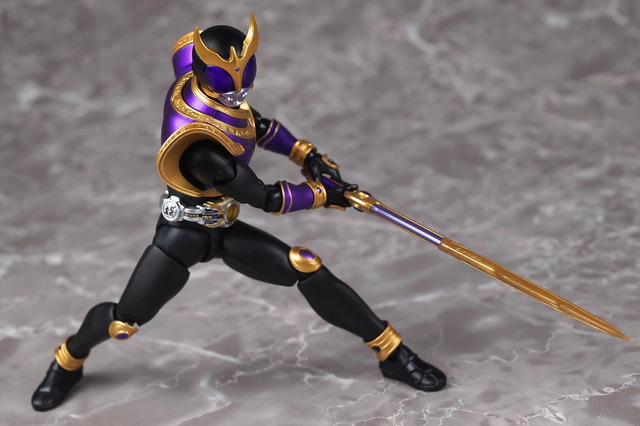 S.H.フィギュアーツ(真骨彫製法) 仮面ライダークウガ ライジング