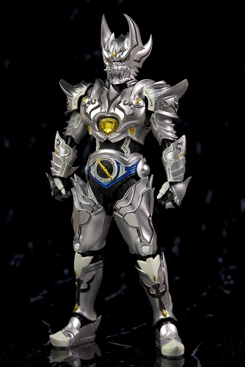S.H.フィギュアーツ （真骨彫製法） 銀牙騎士ゼロ レビュー : はっちゃか