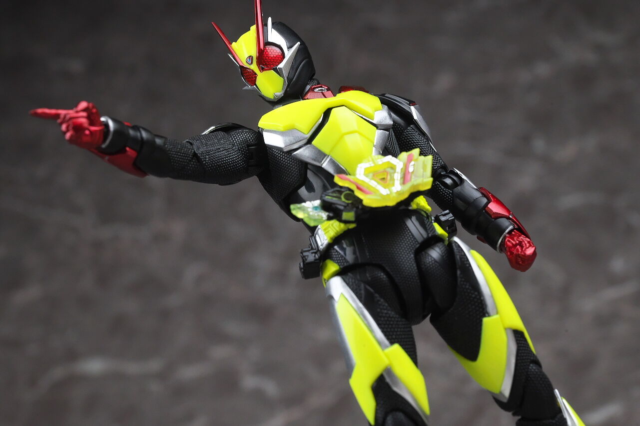 S.H.フィギュアーツ 仮面ライダーゼロツー レビュー : はっちゃか