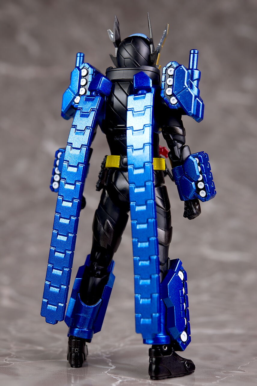 S.H.フィギュアーツ 仮面ライダービルド タンクタンクフォーム