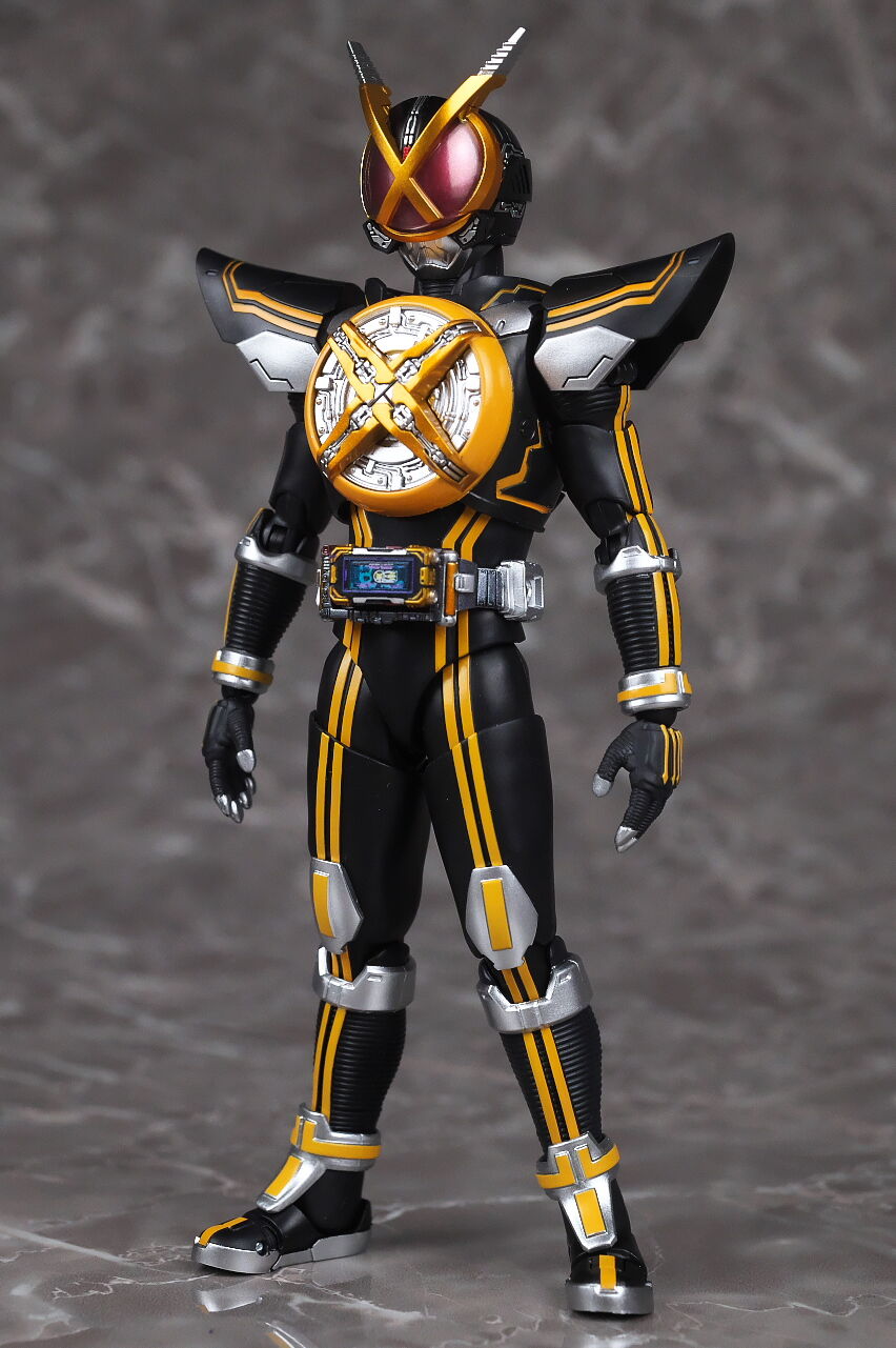 S.H.フィギュアーツ (真骨彫製法) 仮面ライダーネクストカイザ