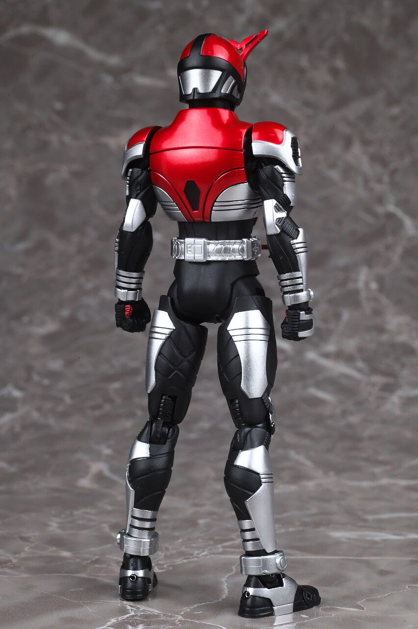 S.H.フィギュアーツ（真骨彫製法） 仮面ライダーカブト ライダー