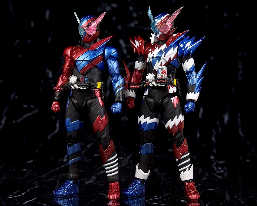 S.H.フィギュアーツ 仮面ライダービルド ラビットタンクスパークリング