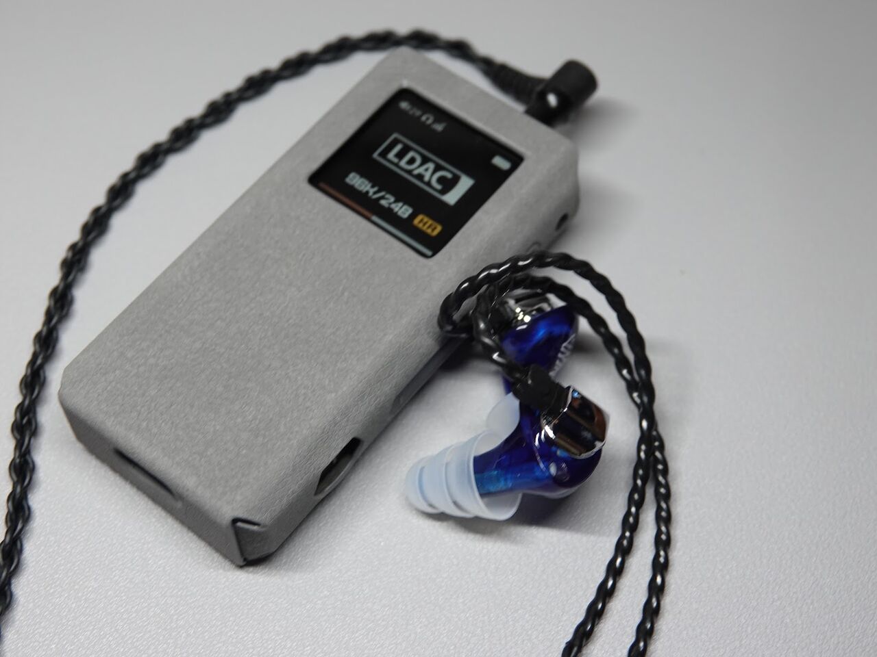 YU9 Audio U-556とU-554のレビュー〈PR〉 : メタラーのヘッドホンブログ