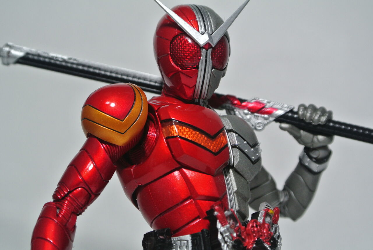 S.H.Figuarts 仮面ライダーW ヒートメタル（真骨彫製法） レビュー